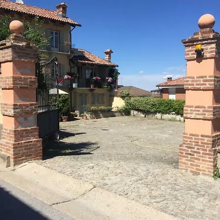 Casa Aramis * La Morra